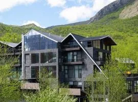 Grotto Resort & Restaurant