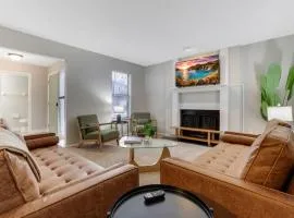 Modern 2BR Duplex in Gahanna Near Easton Airpor