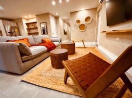 LUXURY GROUND FLOOR Condo in BLUE Playa Venao, hotel di Playa Venao