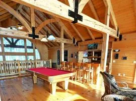 Loft Guest House with Dock & River Views