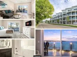 Luxury Downtown 2BDR Lake View 1st Floor Condo on West Bay 104E