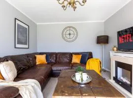 Wetherne House, Beautiful Home, Parking Garden WiFi Self Check-in