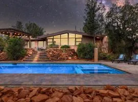 Prime Location in Chapel - Heated Pool & Spa | Red Rock Views | Hot tub