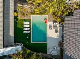 VORA RETREAT- 8 bedrooms I Old City I Daily Maid