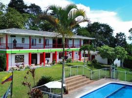 Finca Hotel Resplandor Quindiano, hotel i Montenegro