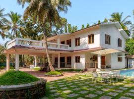 Jerry House Awas Alibag، فندق في Avas