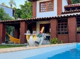 Casarão Sol da Mangueira - Piscina Privativa - 5 Suítes - Até 15 Pessoas - 150m da Praia