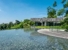 Bumi Kinar Skylight