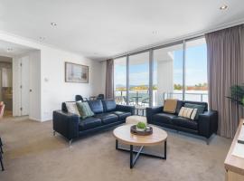 City Pool Stay by Glebe Park and Canberra Centre, khách sạn ở Canberra