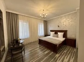 Luxury Har-Mar