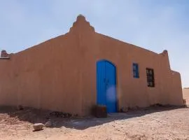 Sahara Silence House - Desert Retreat by the Dunes