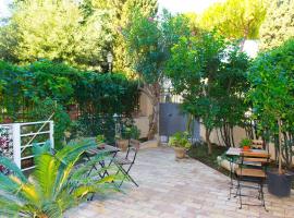 B&B Domus Aurea, hotel near Colosseo Metro Station, Rome