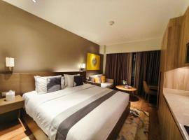 Light Premium Suites, Novotel Acqua Manila near Makati, hotel sa Maynila