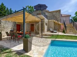Amazing Home In Benkovac