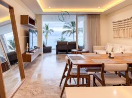 Oceanfront 10 steps of Sandy Beach, khách sạn ở Bucerías