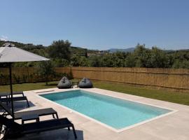Be Crete - Villa Vayanna, hotell i Sirílion
