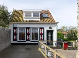 Holiday home on the village square in Aagtekerke - Dorpsplein 25