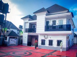 Mama에 위치한 호텔 Five Angels Apartment