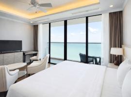 Nha Trang में, होटल Vinpearl Beachfront Nha Trang