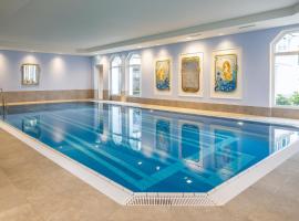 曙光別墅私人酒店，巴特諾因阿爾－阿爾韋勒的飯店