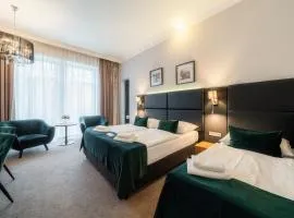 Hotel Noir