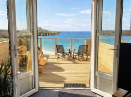 Cliff top apartment with breathtaking ocean views, vie&scaron;butis Niukvėjuje