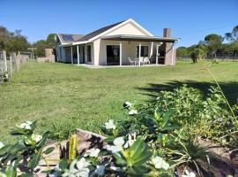 Elephant Lodge, hotel u gradu Gqeberha