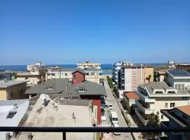 RG002 - Bellaria, comodo bilocale con vista mare