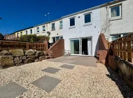 Cliff Haven, Sea View Holiday Home.