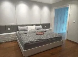 Vasaka Reiz Condo City Center