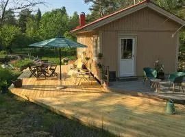 Wooden House With Three Patios On Torö