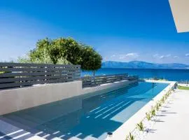 Theros Suites