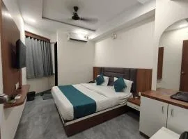 HOTEL EARTH INN, Subhash Bridge, RTO Circle, Ahmedabad