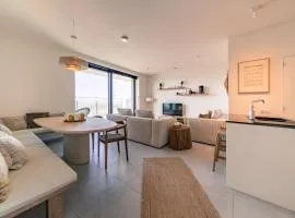 Top uitzicht luxe appartement DUNES met terras POOL & GYM