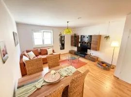 Ferienwohnung Monika - WLAN, Küche, Bad, zentral