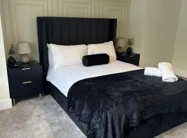 Spacious 3-Bed, Sleeps 6, Contractors Welcome