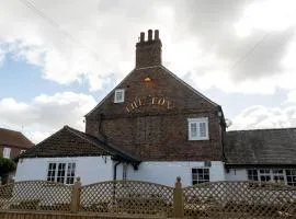 The Fox Inn Pub