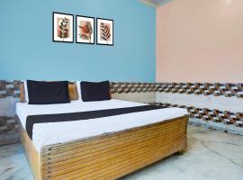 Hotel O by OYO SAMRAT HOTEL, hotel di Aligarh