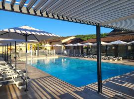 L'Oustal de Vézac, hotel a Vézac