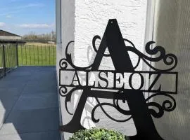 ALSEOZ Apartment