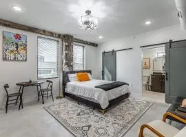 Park Hotel Studio Suite 607