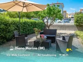 600 meters from the sea - Private Courtyard and Parking