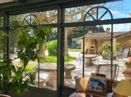 Un doux reflet de Provence piscine