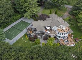 York में, होटल Luxury Estate Walk to Beach Tennis Sleeps 20