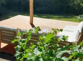 Bachgeflüster 2,5 Zimmer mit Terrasse und Grillplatz