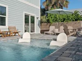 Ocean Breeze- Chic Steps to beach Family Friendly