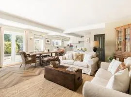 Exquisite 3 Bedroom House in Bourton on the Water - Pass the Keys