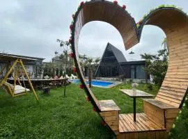 Qafqaz Mountside Chalet