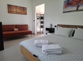 The One Malpensa Rooms, Hotel in Vizzola Ticino