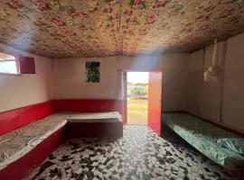 Chambre 5 personnes max pieds dans l'eau